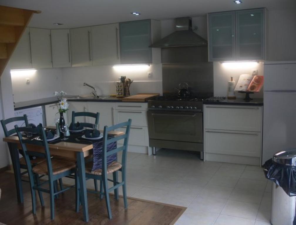 Le Jardin B&B Isigny-le-Buat Habitación foto